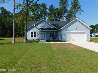 100 Palm Cir, Havelock, NC 28532