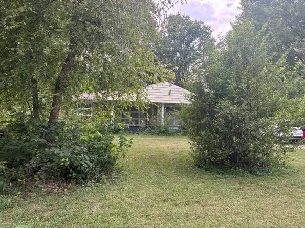 306 N 3rd St, Trimble, MO 64492