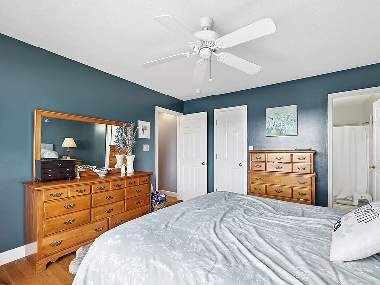 209 Greenwood Rd — Photo 9