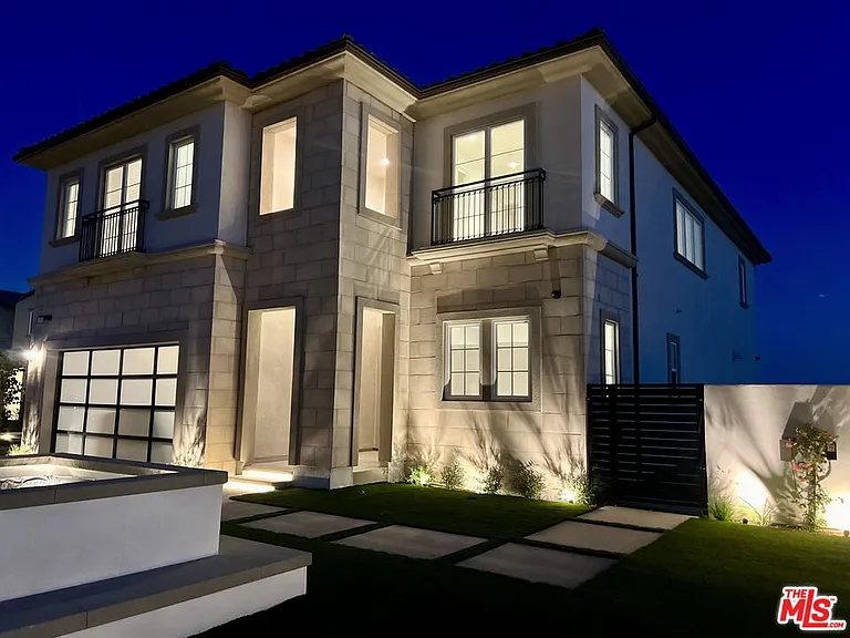 20758 W Deer Grass Ct — Photo 26