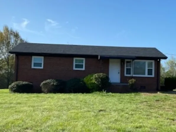 112 Foxhill Dr, Kingstown, NC 28150