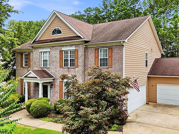 2nd image of 245 Chadwyck Ln