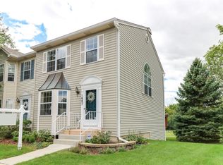 1687 Washington Ct, Geneva, IL 60134