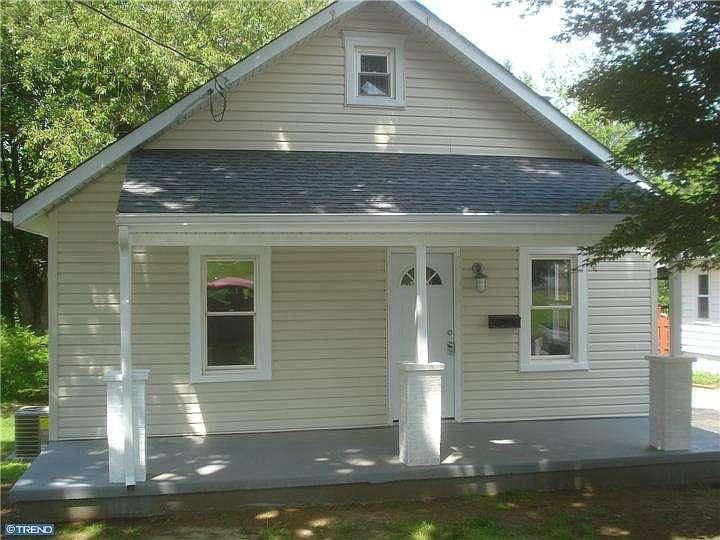 1st image of 2117 Jackson Ave