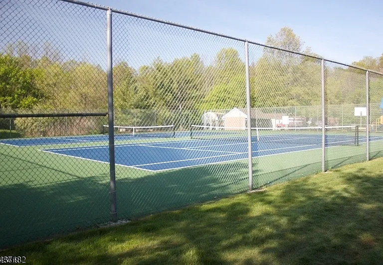 78 Woodward Ln — Photo 25