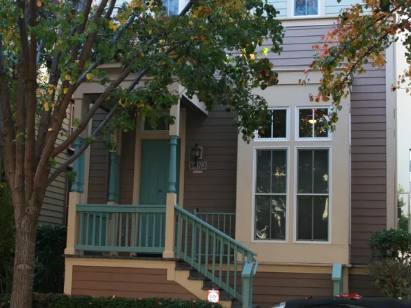 2078 Lewis St, Hercules, CA 94547