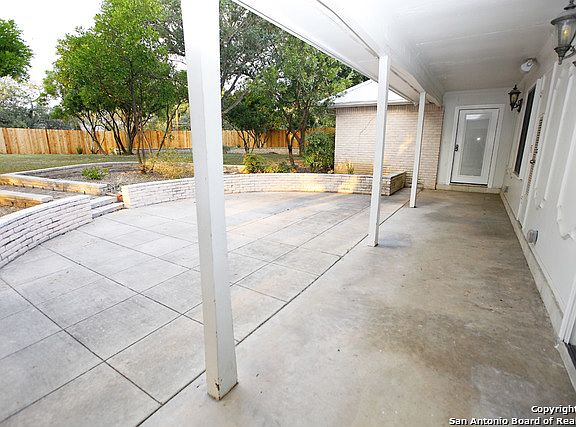 4th image of 2711 Marlborough Dr