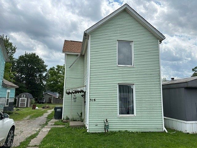 1st image of 316 Wall Ave