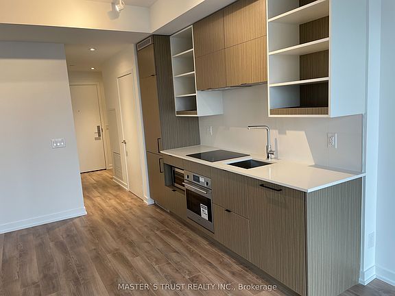 2nd image of 20 Edward St #2322