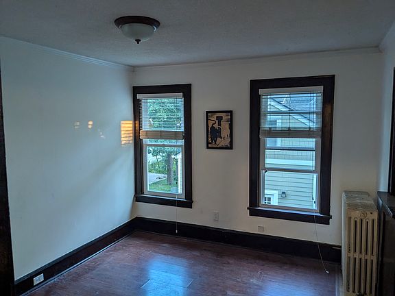 3rd image of 2719 Johnson St NE #2