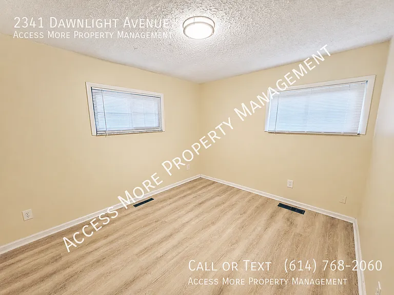 2341 Dawnlight Ave — Photo 12