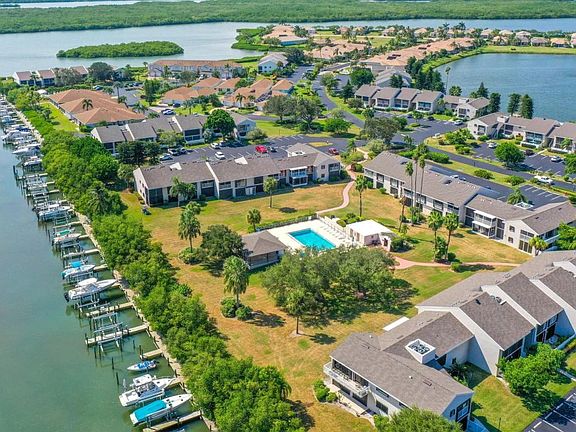 2nd image of 3209 S Lakeview Cir #8206