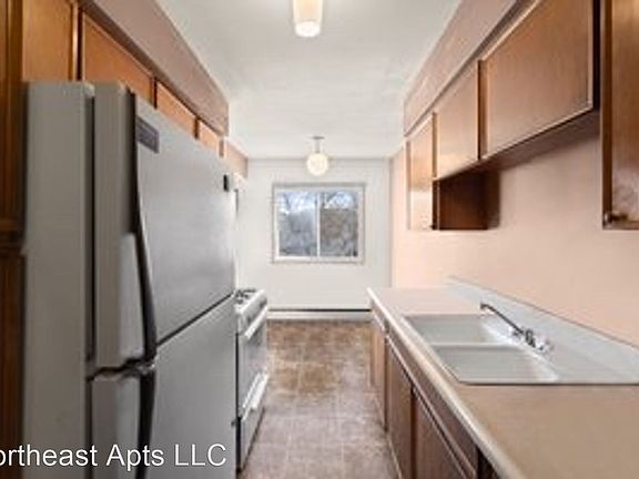 5th image of 317 15th Ave NE #10