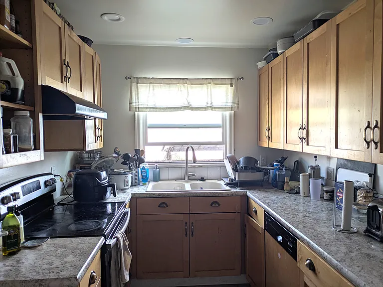 7081 N University Ave — Photo 6