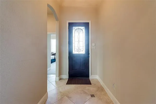 Building Photo - 1021 Somerset Cir