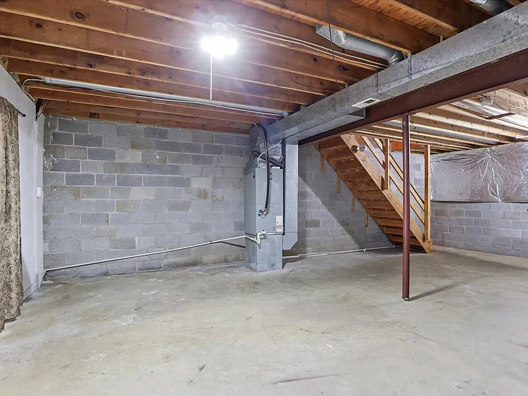 663 Johahn Dr — Photo 20