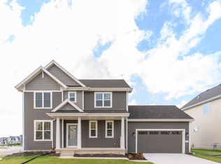 6506 Prairie Wood Dr, McFarland, WI 53558