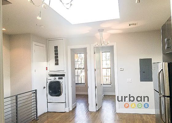 3rd image of 314 Van Buren St #8