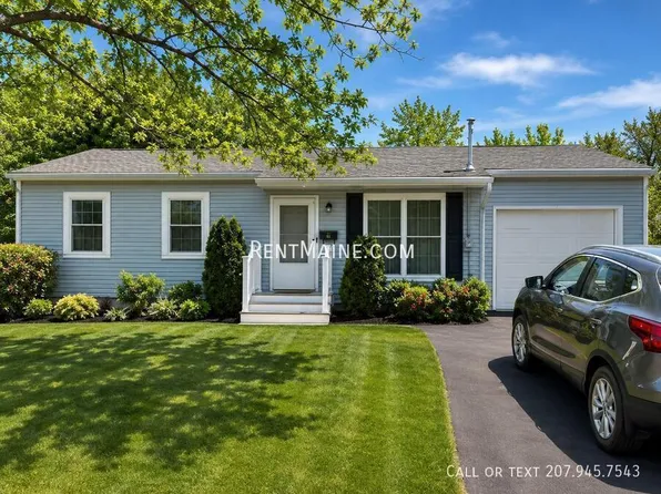 115 Dartmouth St, Bangor, ME 04401