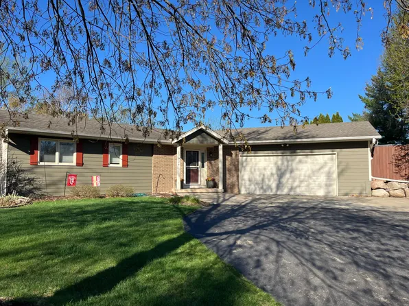 17924 Ingrid Ct, Lakeville, MN 55044