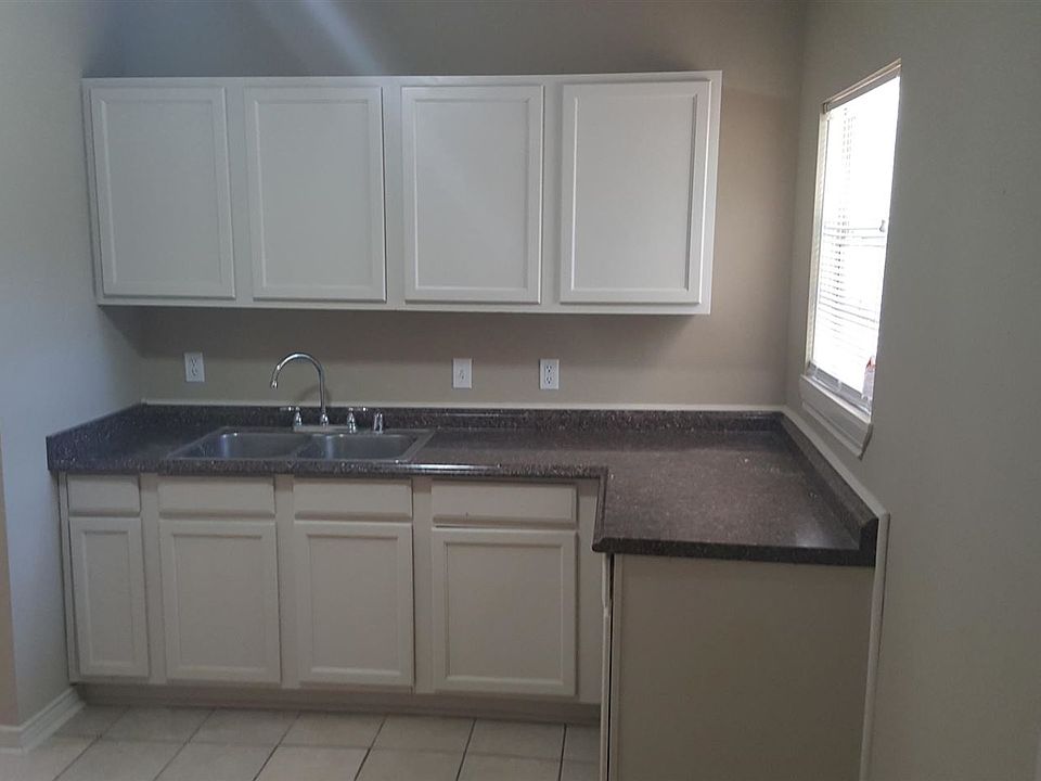 Echo Kitchen