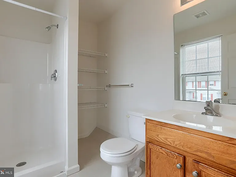 2120 Autumn Ct — Photo 21