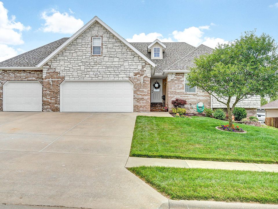 1st image of 424 N Harrington Dr