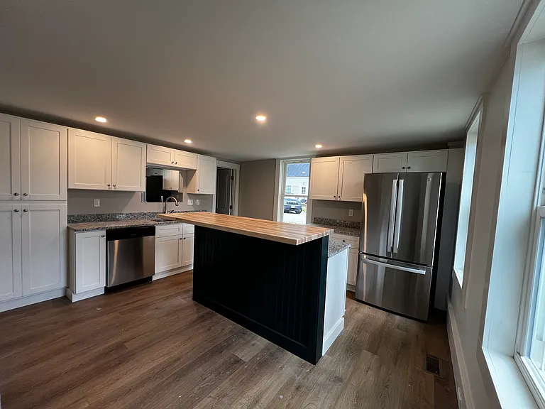 5 Shaker Rd #2 — Photo 5