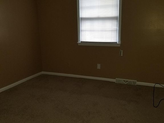 3rd image of 210 April Ln