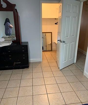 5th image of 120 Saint James Dr