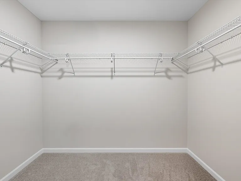 3472 Knightsbridge Trl N — Photo 36