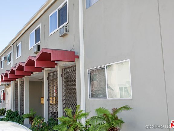2nd image of 7131 Coldwater Canyon Ave APT 1