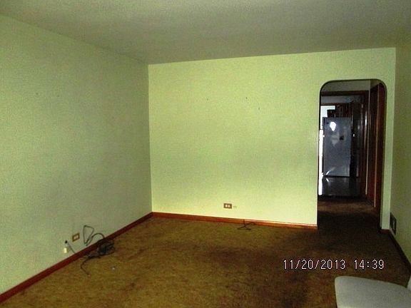 3rd image of 2712 Burr Oak Ave
