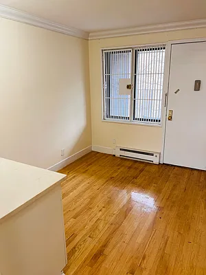 Rented by R New York | media 3