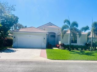 9360 Cove Point Cir, Boynton Beach, FL 33472