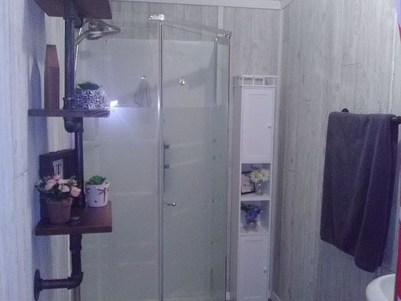 3rd image of 107 Shady Ln