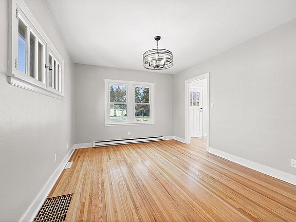 4th image of 710 E South St