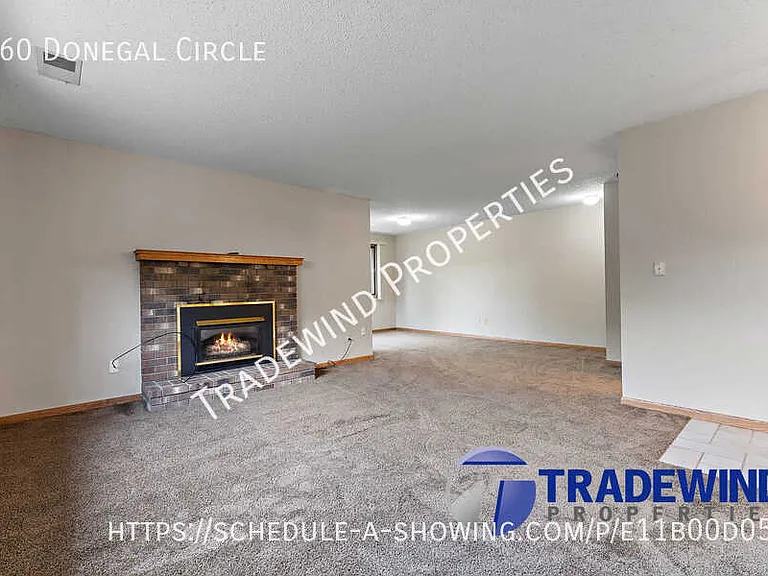 560 Donegal Cir — Photo 13