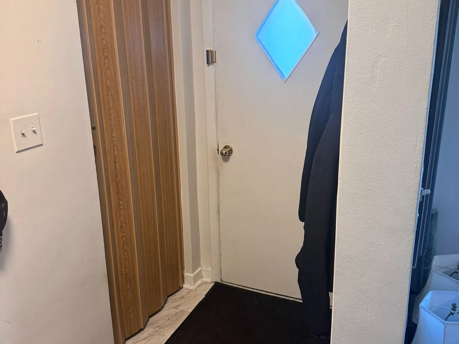 3 bed, $2,000 — Photo 4