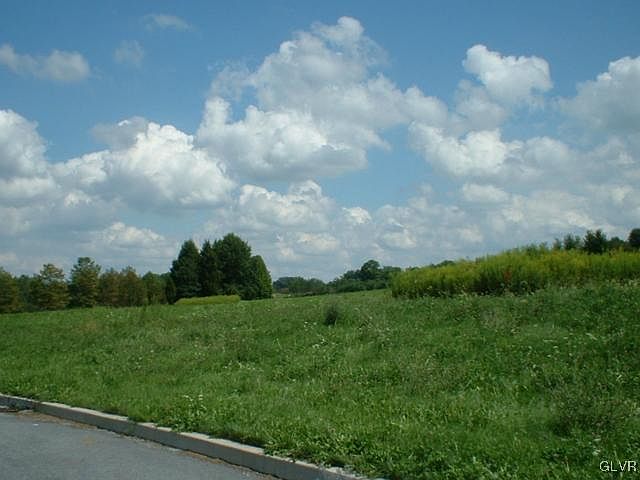 1st image of 701 Tomahawk Dr