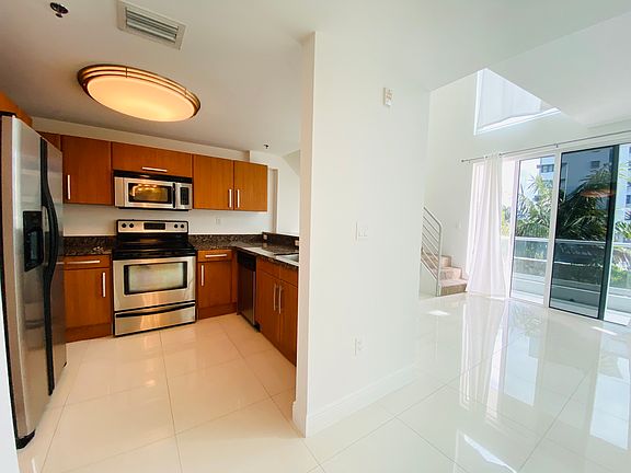 2nd image of 6365 Indian Creek Dr #517