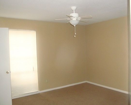 2Bed -1.5Bath Bedroom