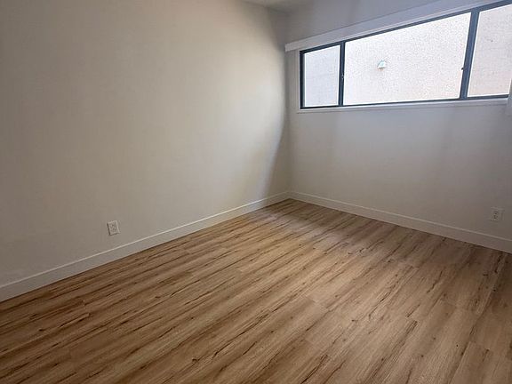5th image of 3611 Westwood Blvd #5