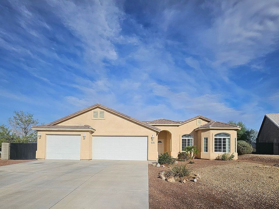 1st image of 2703 La Paloma Dr