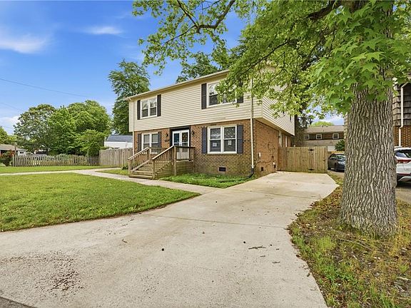 5th image of 9396 Pine Tree Rd #A