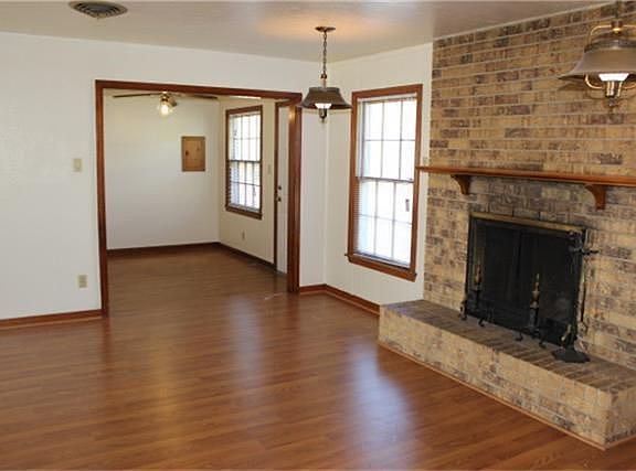 4th image of 1434 Wayside Dr