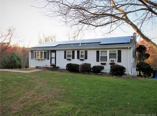 13 Yorkshire Dr, Waterford, CT 06385