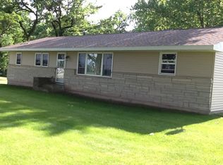 18706 173rd Ave, Manchester, IA 52057