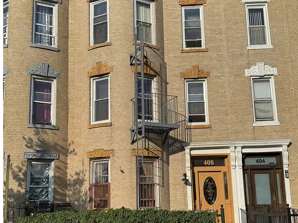 408 East 29th Street image 1 of 11