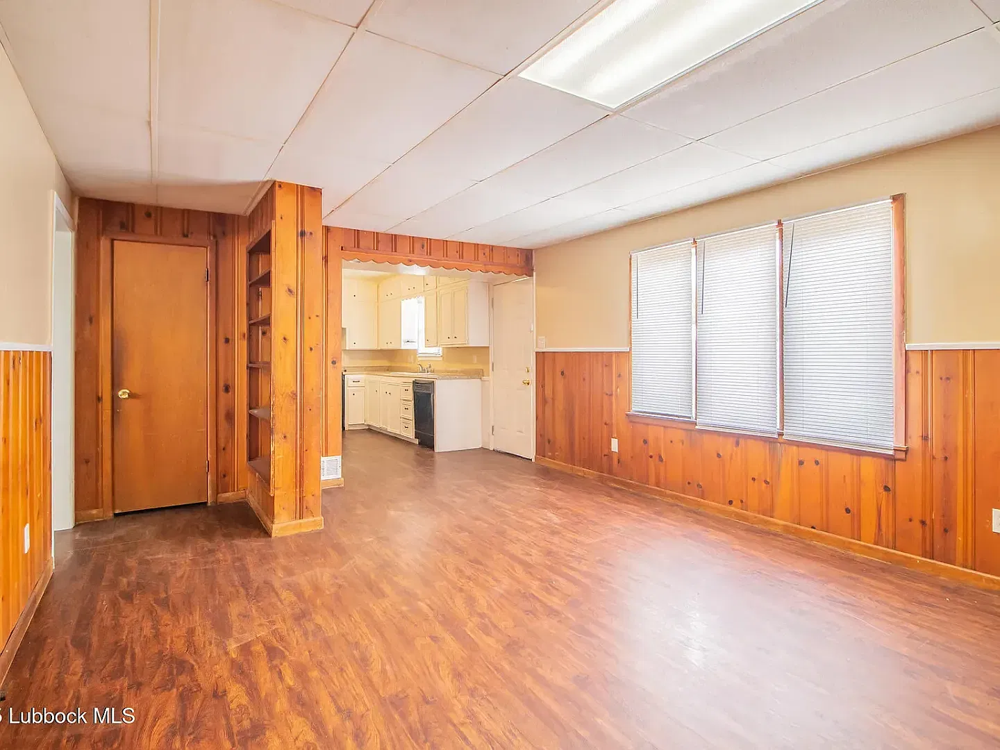 Wow! Super Cute 4/2 in Amazing Central Location! Just Minutes from Tech, Medical District! — Photo 4